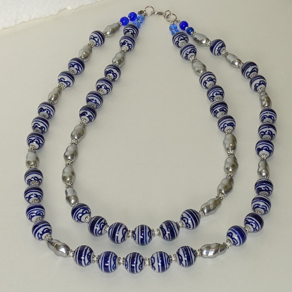 BLUE & SILVER ANTIQUE BEAD